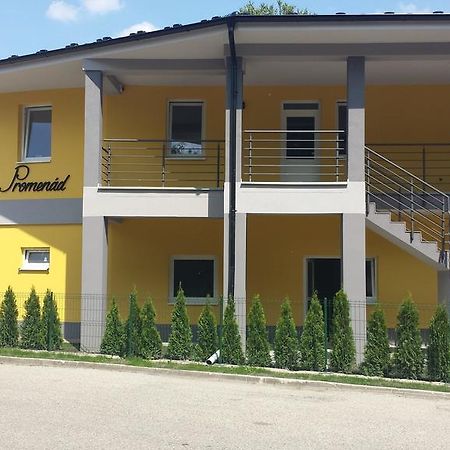 Promenad Apartmany Veľký Meder Exterior foto